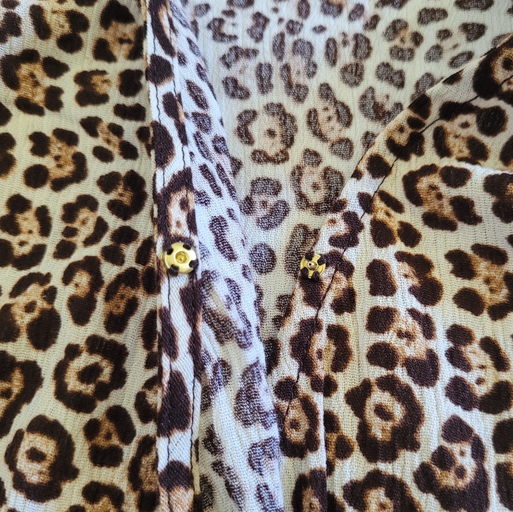 Michael Kors Leopard🐆 Print Faux Crossover Blouse - Picture 6 of 15
